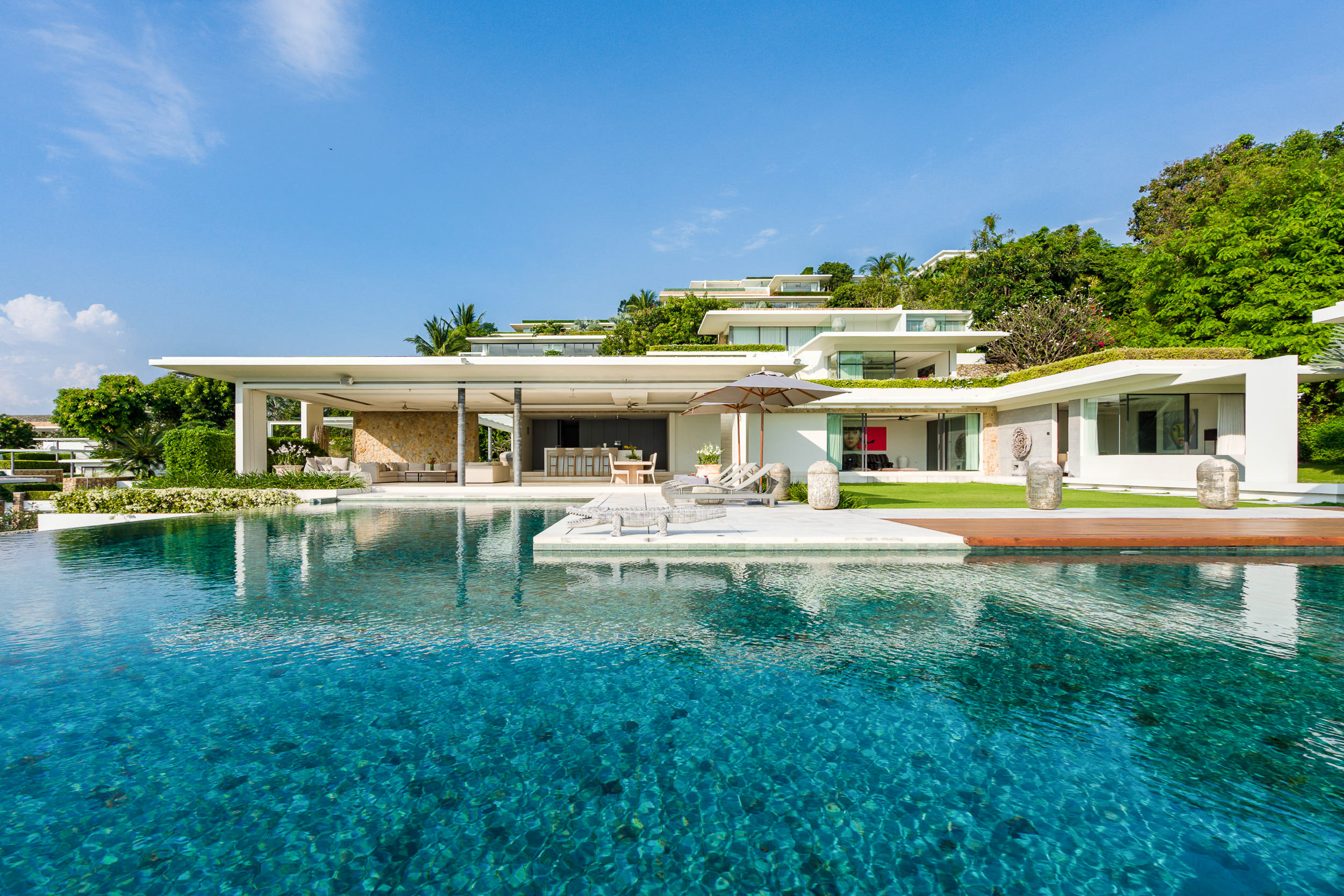 Hillside Villa with L-Shaped Infinity Pool, Cinema & Gym, Plai Laem — view 2
