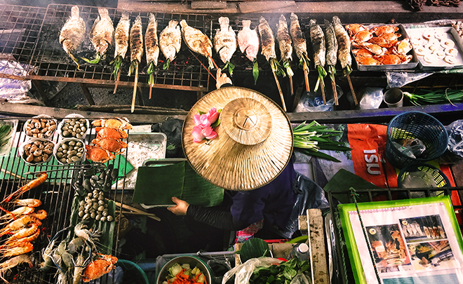 Travel Goals: Hunt for Locale Food