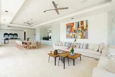 Villa 10 — image 2